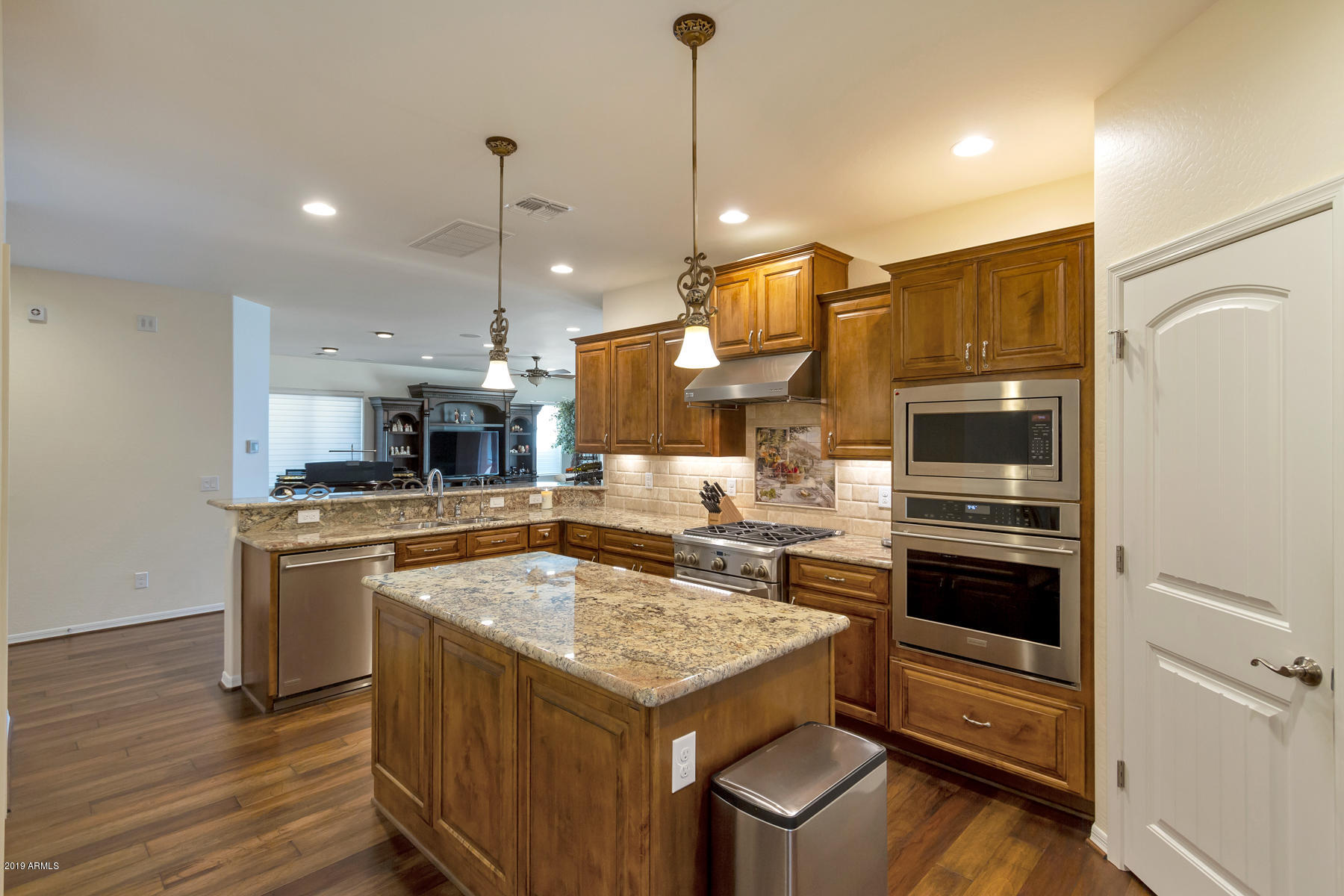 4437 East St John Road Phoenix, AZ 85032 - Photo 8 of 25 4437 E St Johns Rd-3305