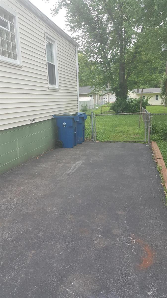 3535 Adie Road St. Ann, MO 63074 - Photo 11 of 13
