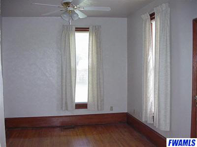 239 Depot Street Butler, IN 46721 - Photo 4 of 6