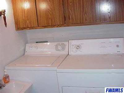 239 Depot Street Butler, IN 46721 - Photo 5 of 6