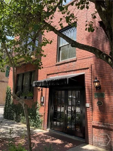 $650,000 | 117 Lincoln Street, Unit 5A, Savannah, GA 31401