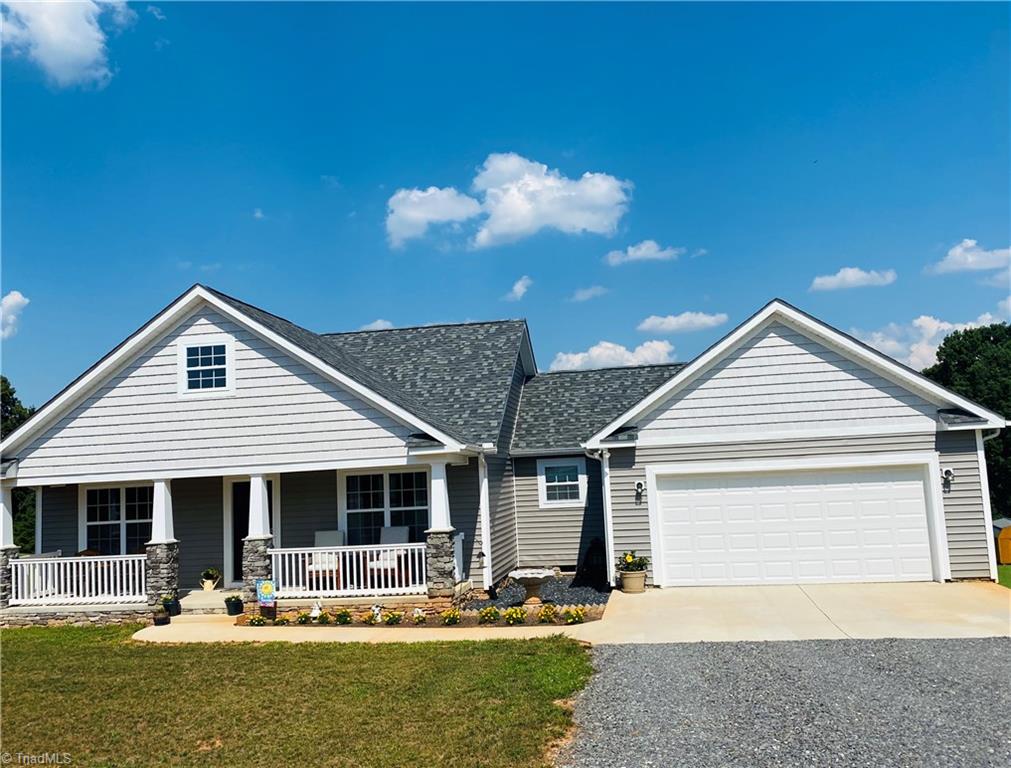 672 Carson Road Pilot Mountain, NC 27041 - Photo 2 of 25 Gallery Image 2