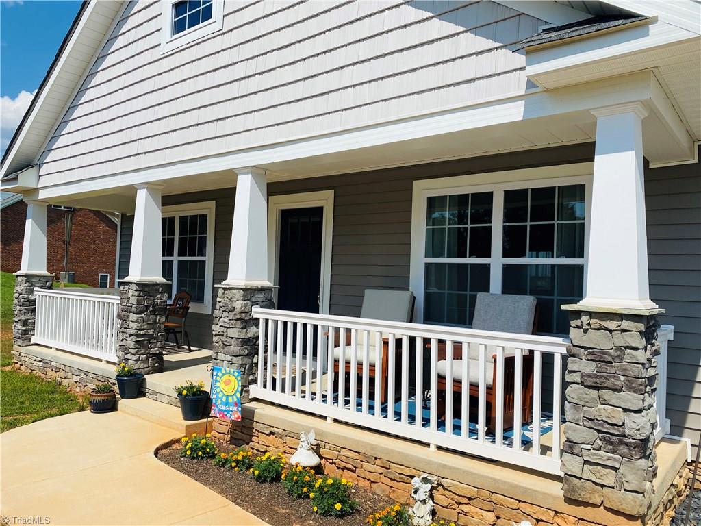 672 Carson Road Pilot Mountain, NC 27041 - Photo 3 of 25 Gallery Image 3