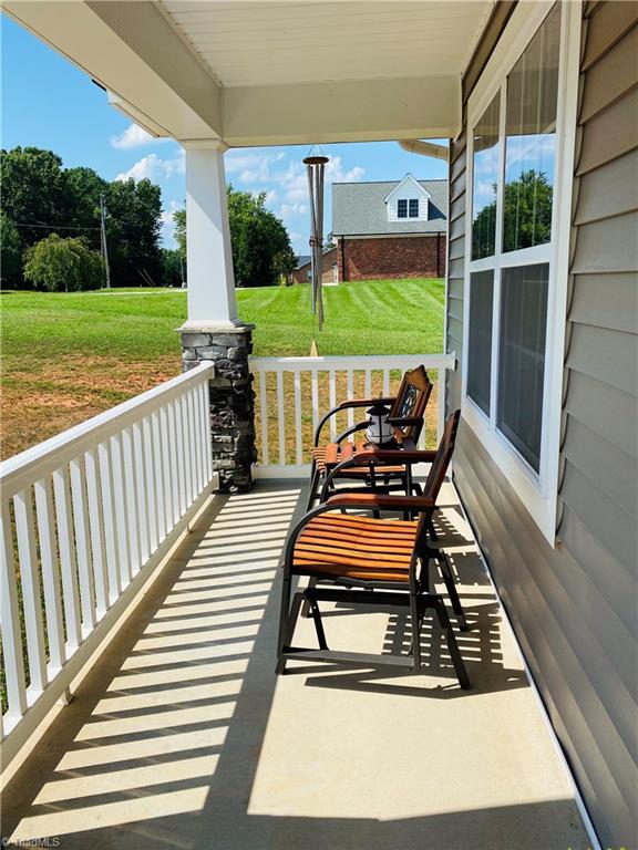 672 Carson Road Pilot Mountain, NC 27041 - Photo 4 of 25 Gallery Image 4