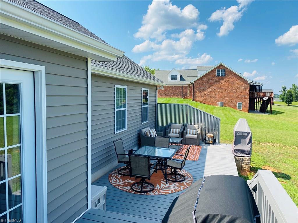 672 Carson Road Pilot Mountain, NC 27041 - Photo 10 of 25 Gallery Image 10
