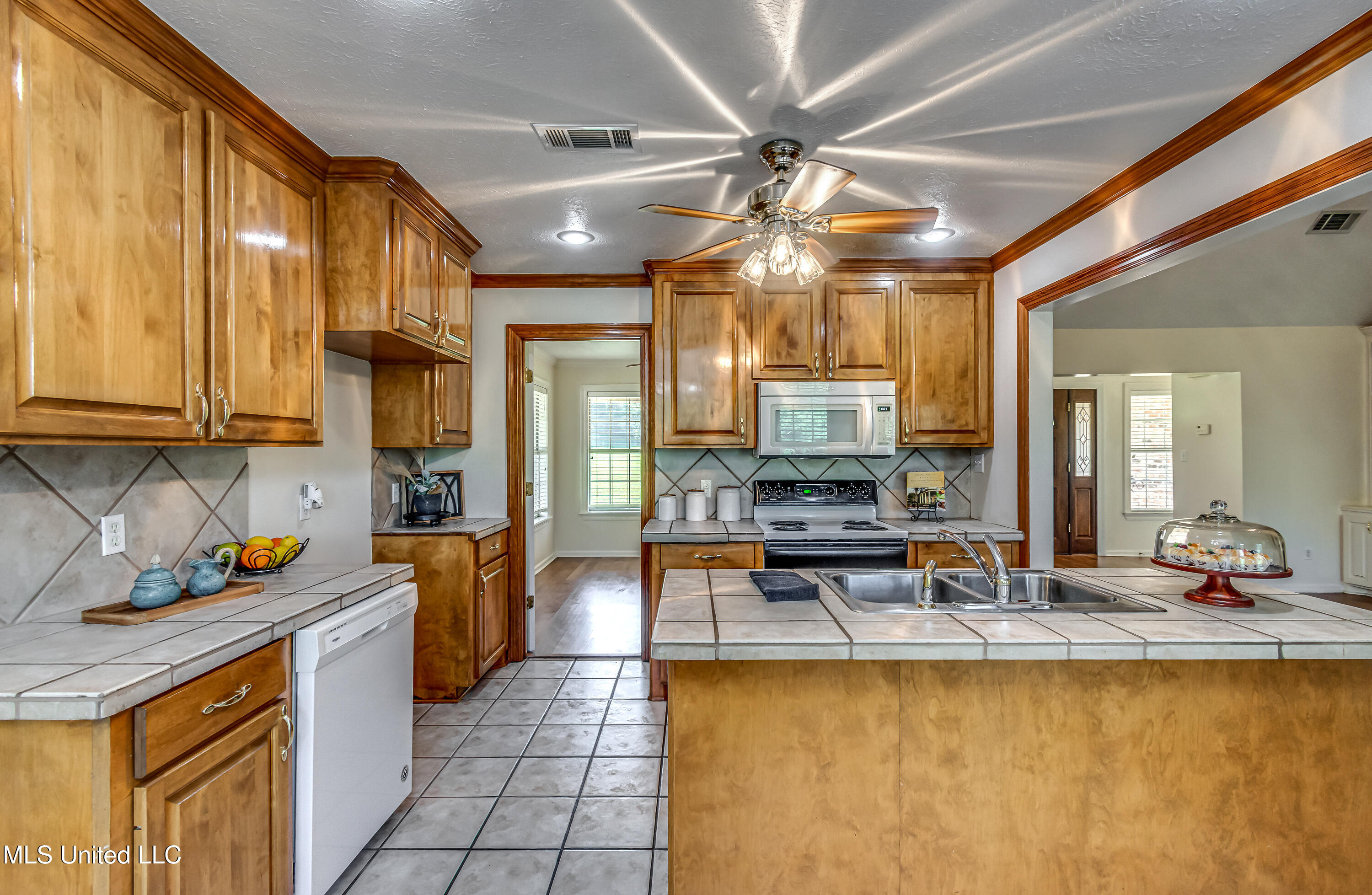 254 Waldrop Road Flora, MS 39071 - Photo 13 of 49 254 Waldrop Rd-8