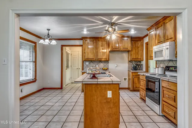 $390,000 | 254 Waldrop Road, Flora, MS 39071