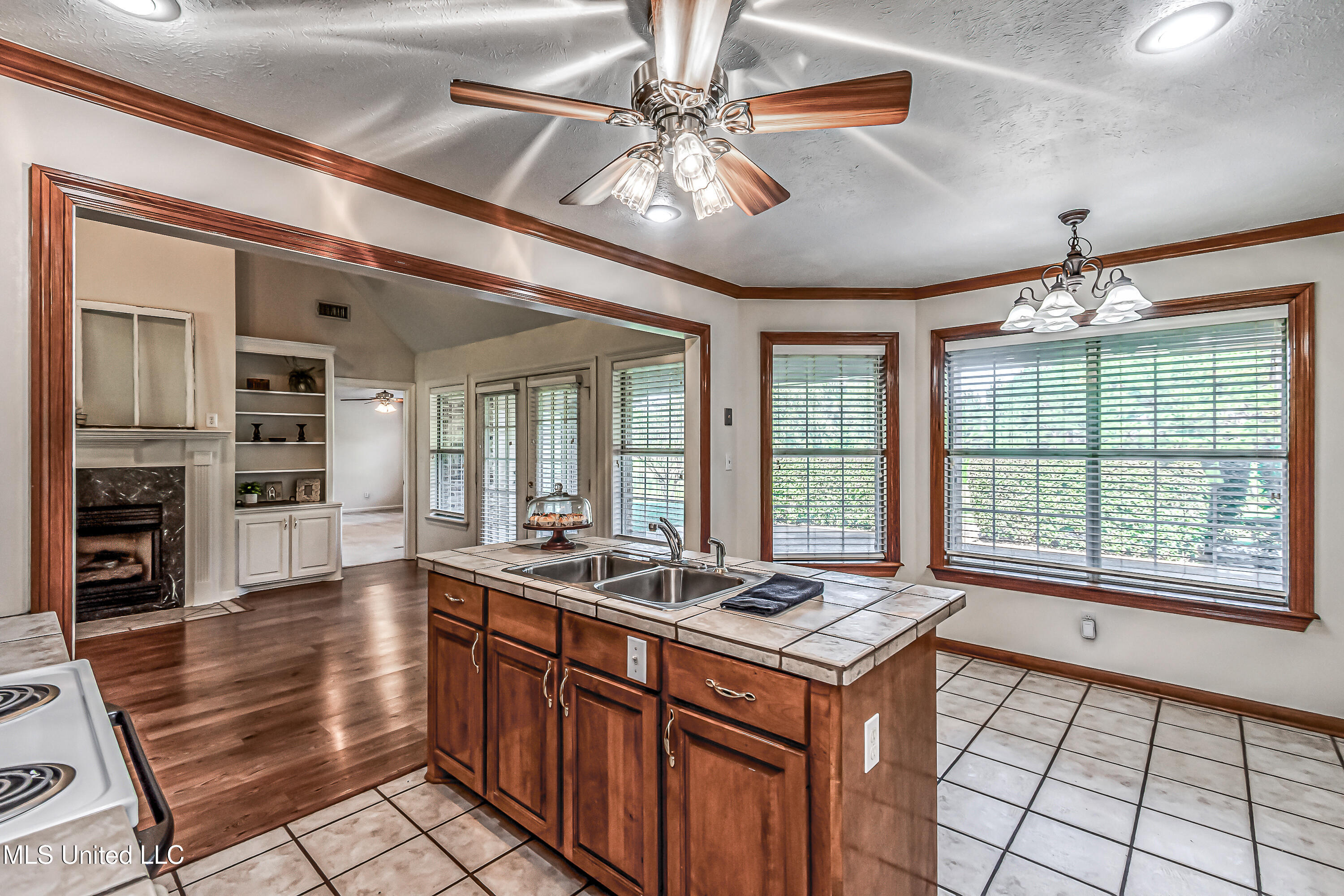 254 Waldrop Road Flora, MS 39071 - Photo 21 of 49 254 Waodrop less red-6