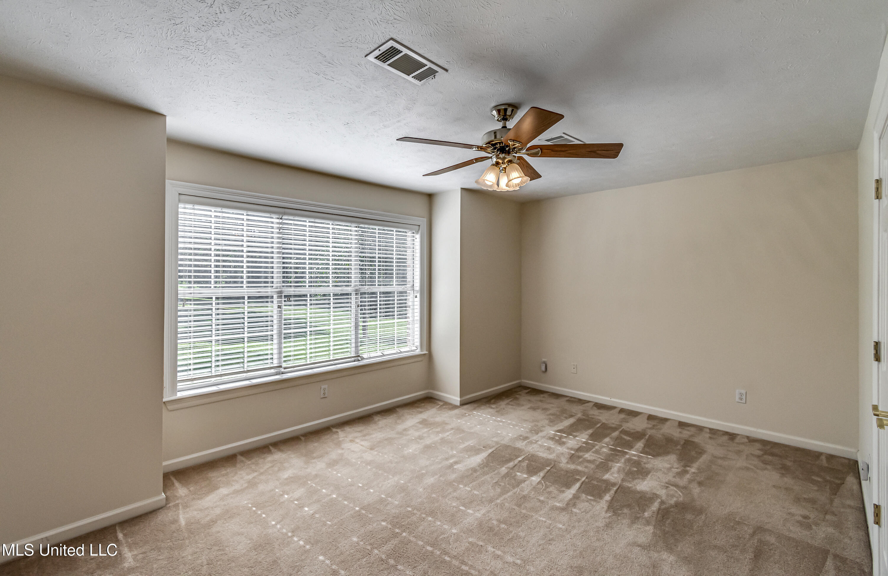 254 Waldrop Road Flora, MS 39071 - Photo 28 of 49 254 Waldrop Rd-21