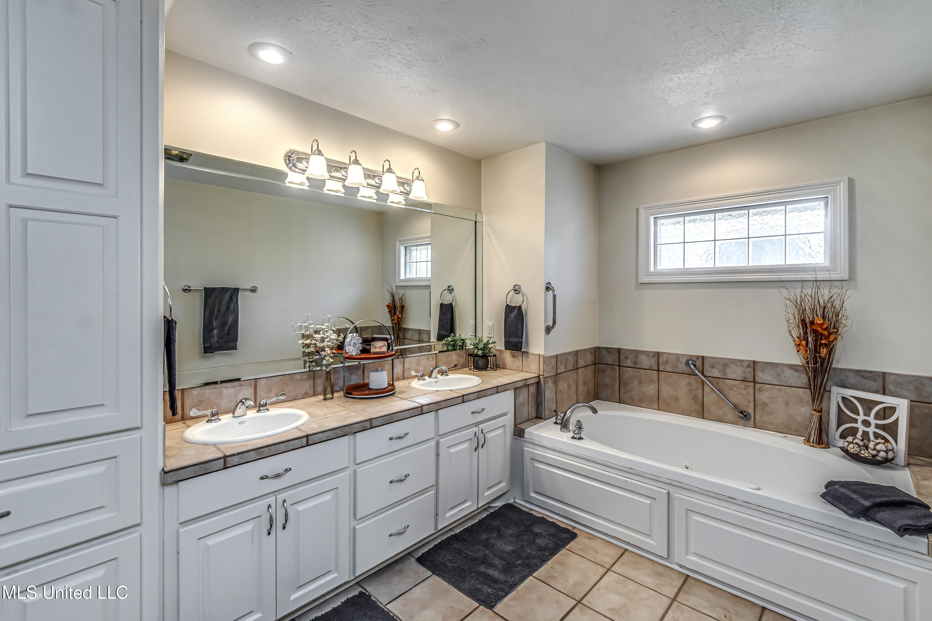 254 Waldrop Road Flora, MS 39071 - Photo 34 of 49 254 Waldrop Rd-36