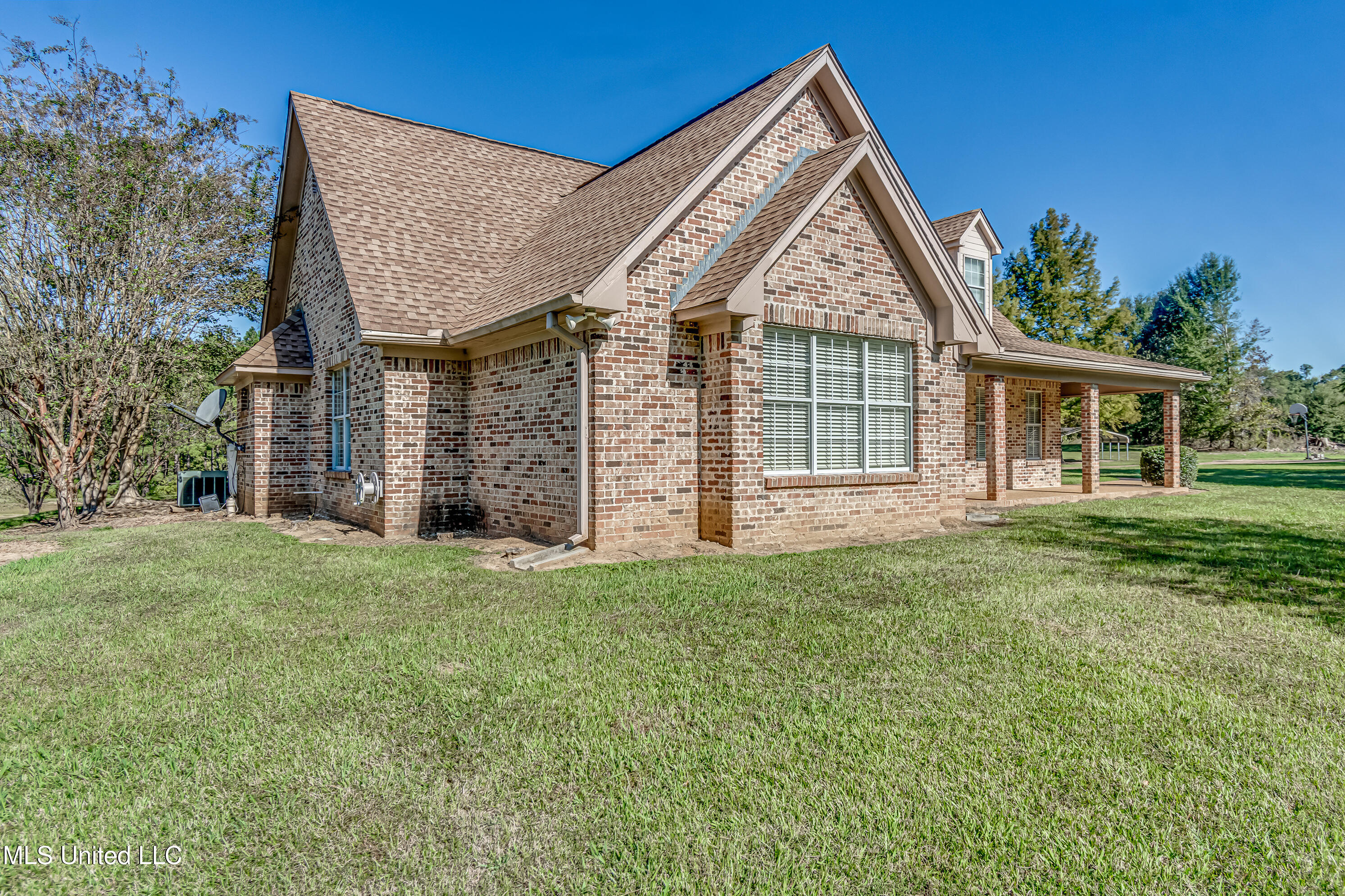 254 Waldrop Road Flora, MS 39071 - Photo 39 of 49 254 Waldrop Rd-46