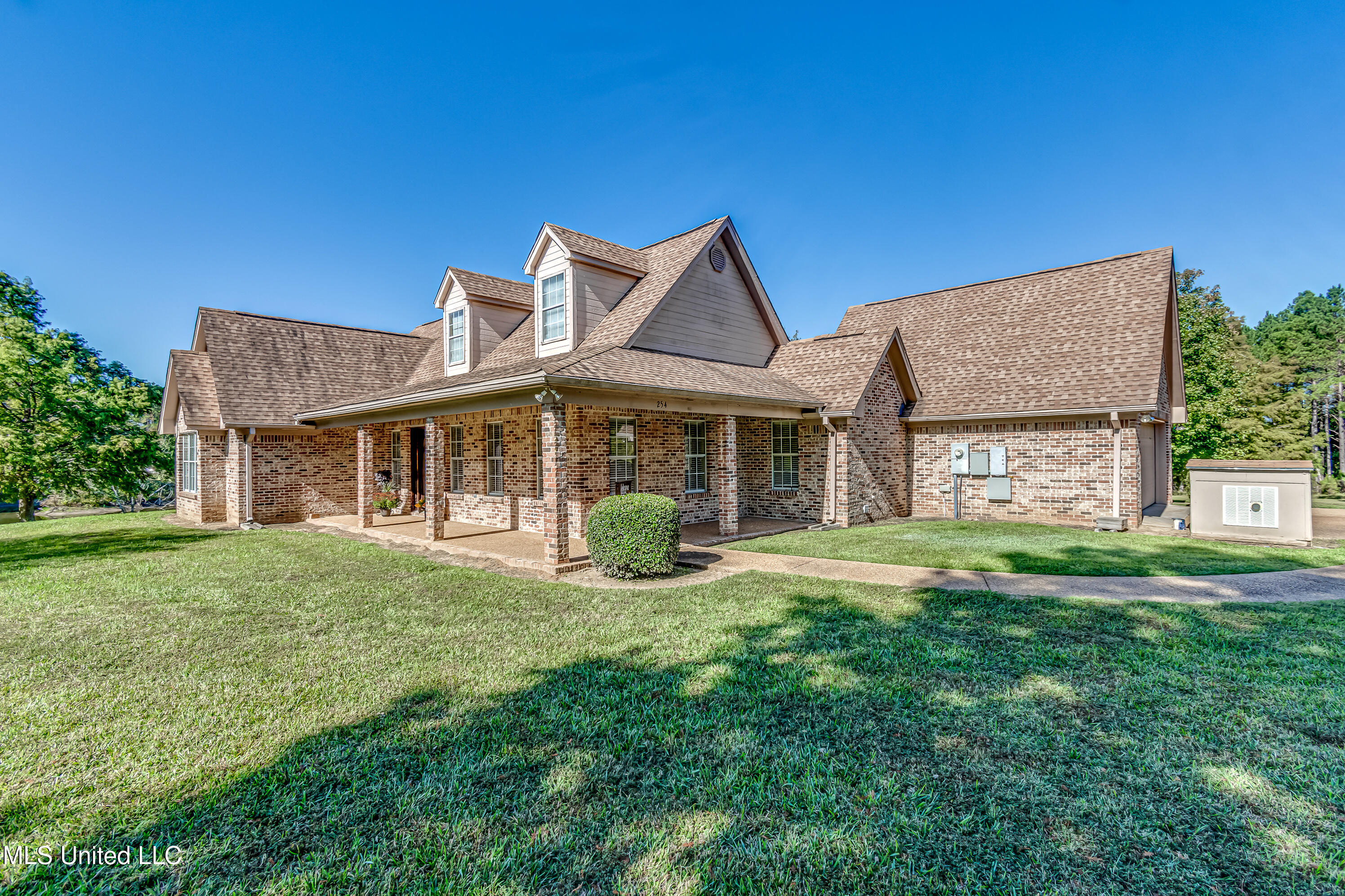 254 Waldrop Road Flora, MS 39071 - Photo 4 of 49 254 Waldrop Rd-44