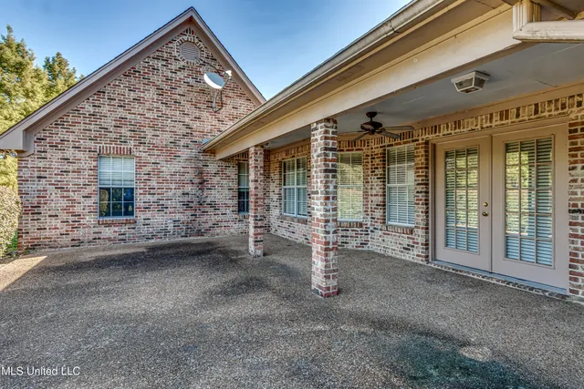 $390,000 | 254 Waldrop Road, Flora, MS 39071