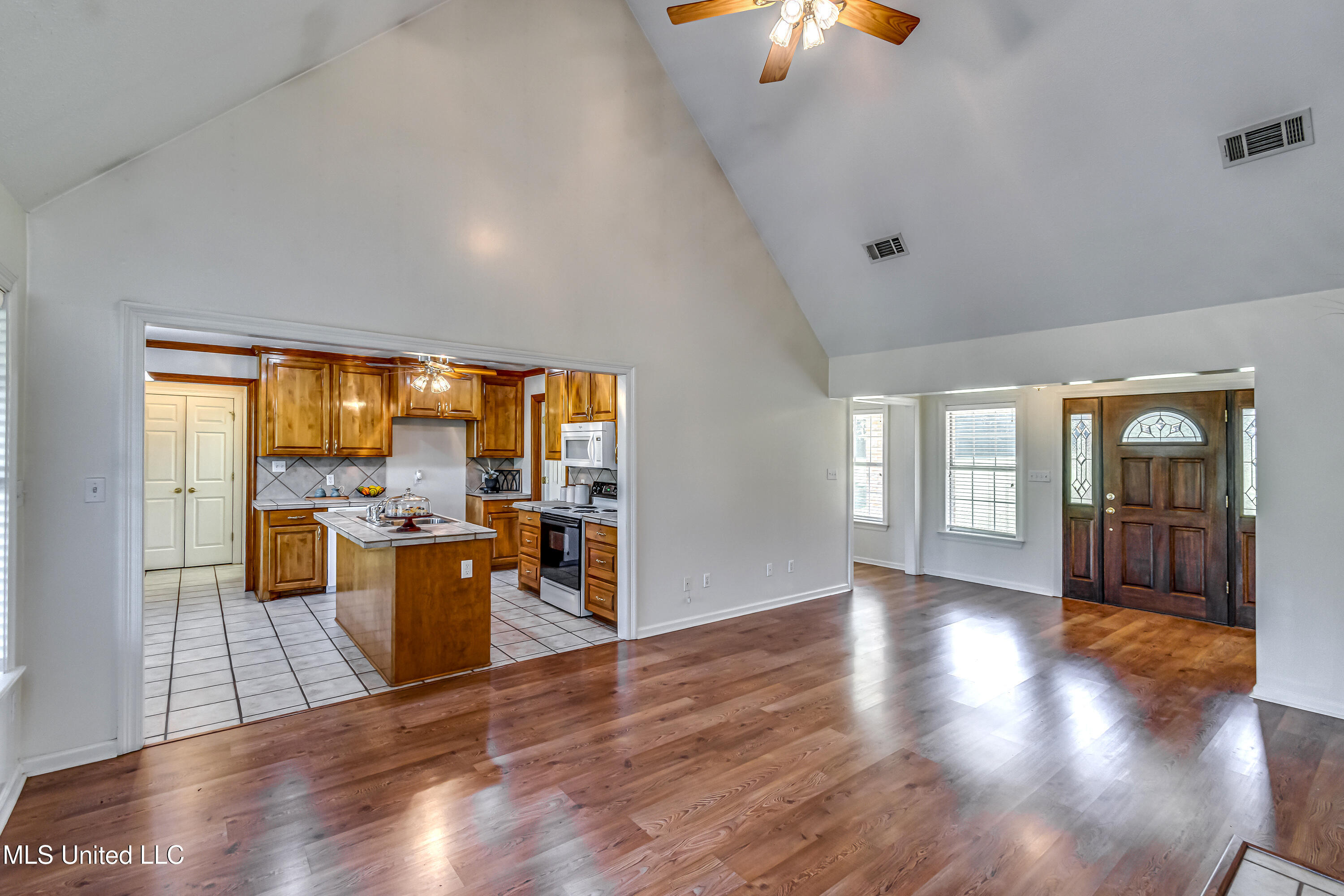 254 Waldrop Road Flora, MS 39071 - Photo 7 of 49 254 Waldrop Rd-3