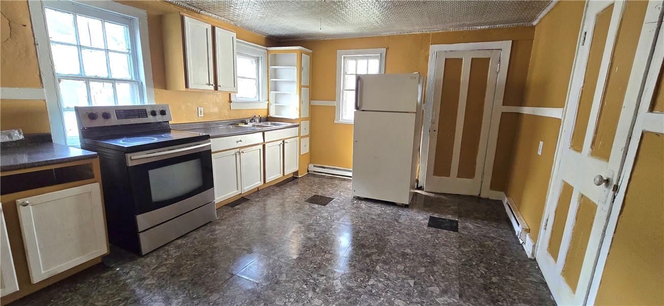 274 Champlain Street Rochester, NY 14608 - Photo 13 of 26