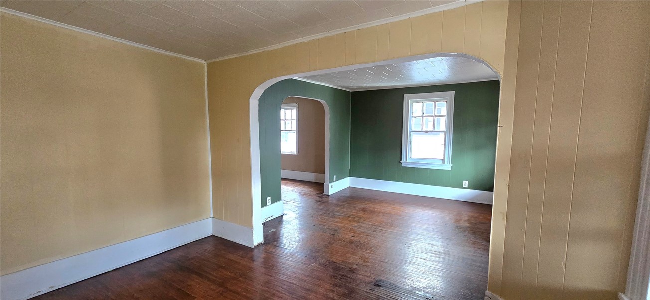 274 Champlain Street Rochester, NY 14608 - Photo 2 of 26