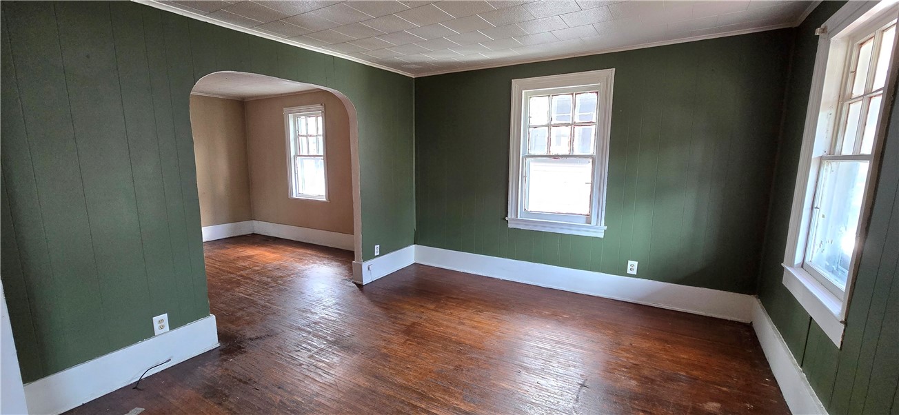 274 Champlain Street Rochester, NY 14608 - Photo 4 of 26