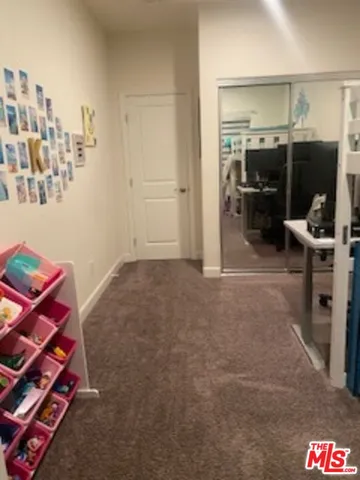 a view of utility room