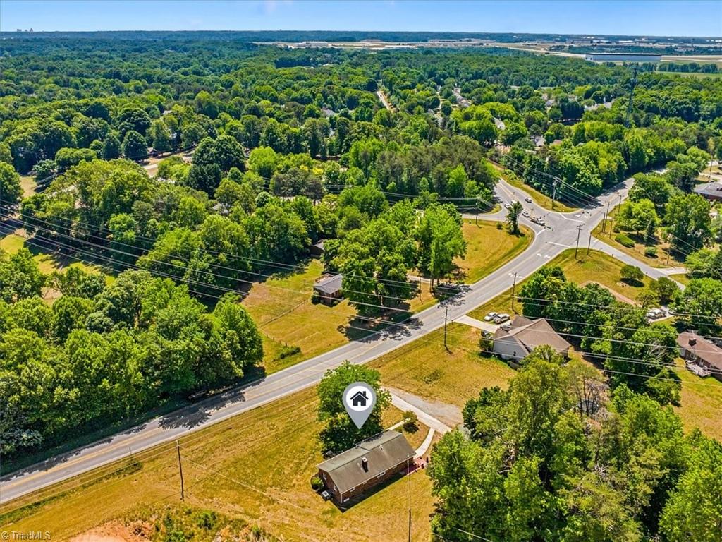 1805 Pleasant Ridge Road Greensboro, NC 27409 - Photo 38 of 39 Gallery Image 38