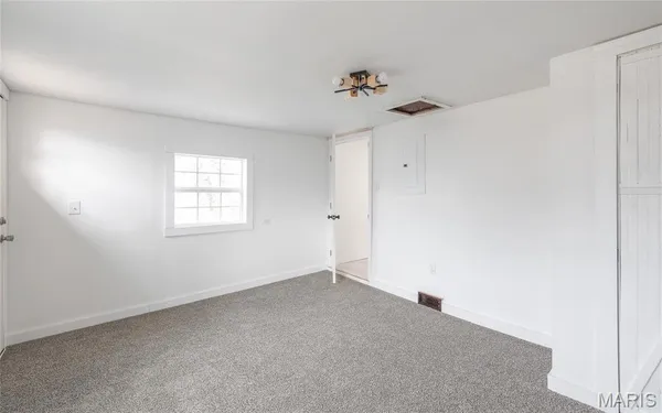$139,000 | 303 South Pine Street, Dixon, MO 65459