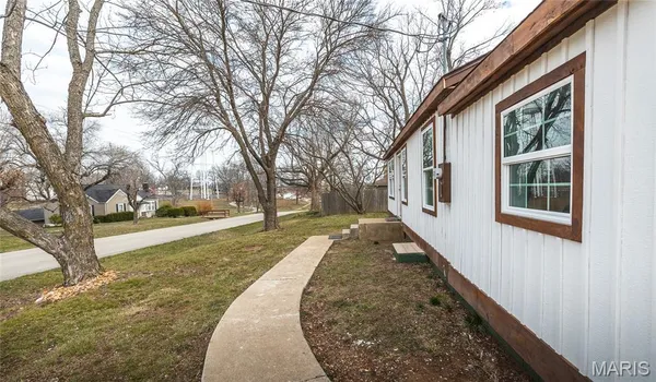 $139,000 | 303 South Pine Street, Dixon, MO 65459