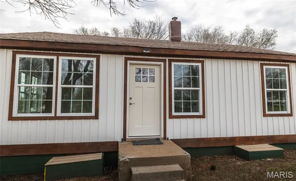 $139,000 | 303 South Pine Street, Dixon, MO 65459