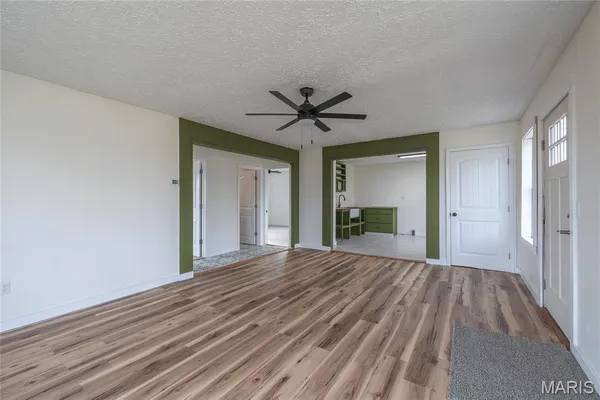 $139,000 | 303 South Pine Street, Dixon, MO 65459