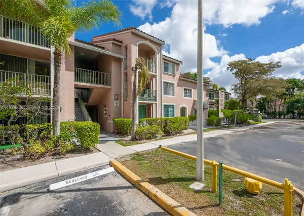 $279,000 | 12154 St Andrews Place, Unit 110, Miramar, FL 33025