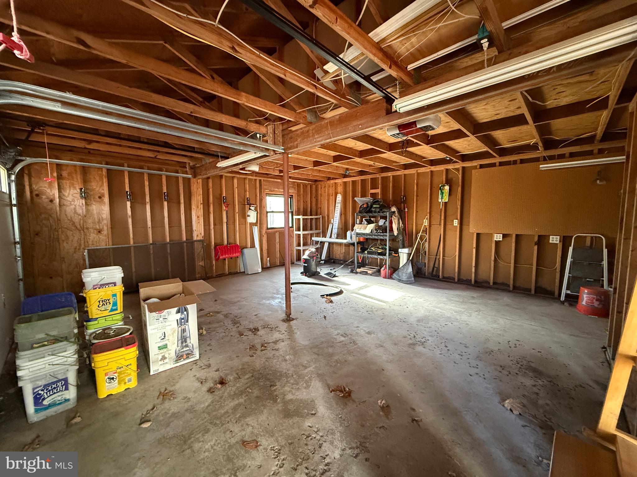 13528 John Kline Road Smithsburg, MD 21783 - Photo 7 of 21 Oversized garage.
