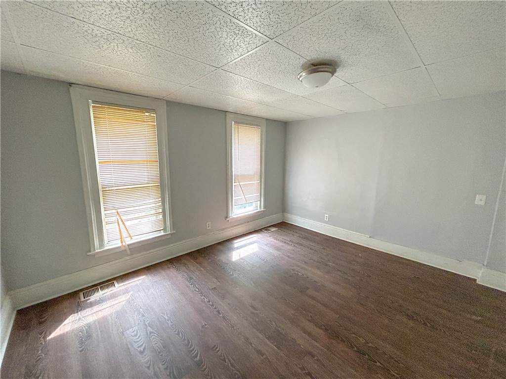 93 York Street Rochester, NY 14611 - Photo 4 of 20