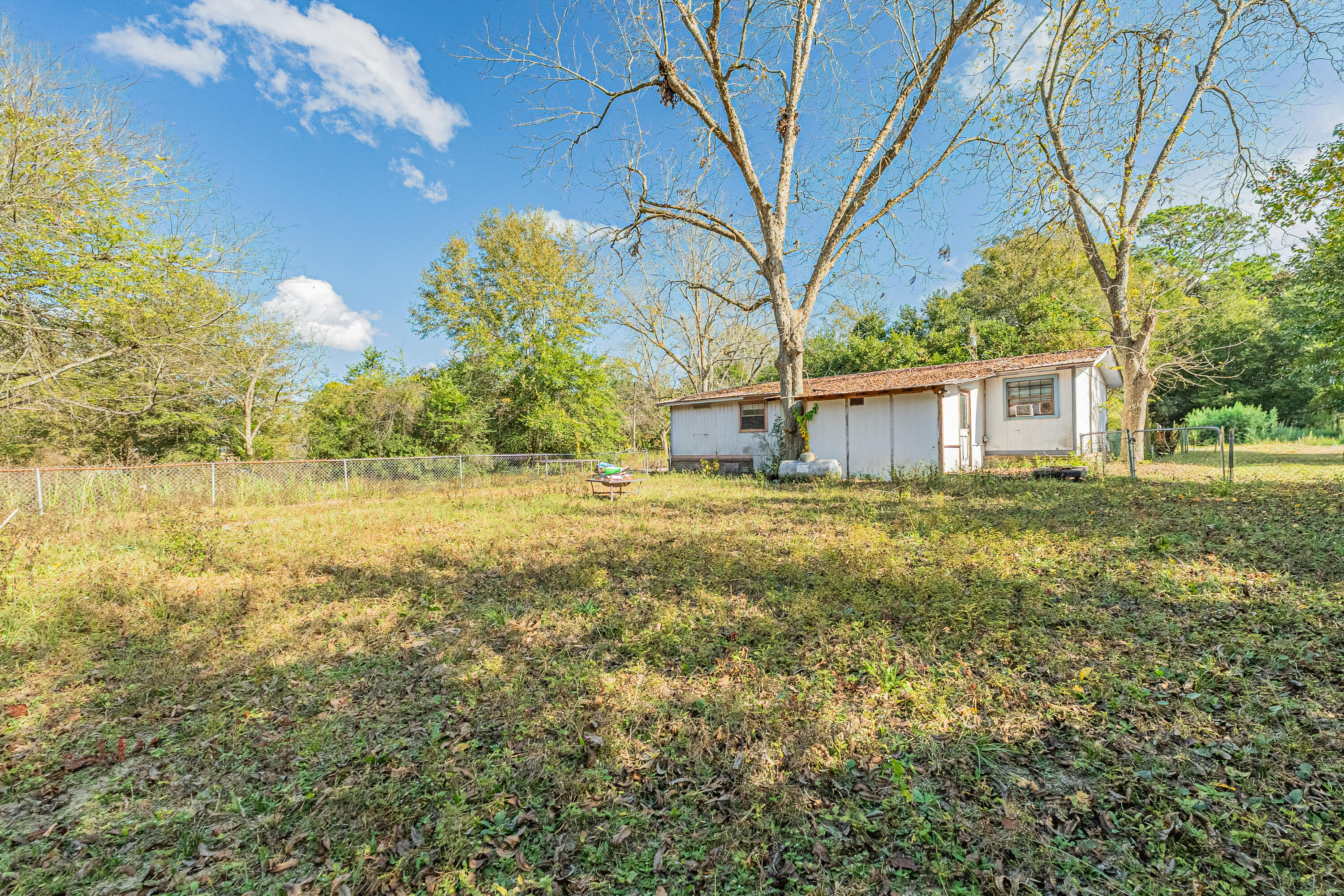 125 Rose Circle DeFuniak Springs, FL 32433 - Photo 17 of 21 1421 mixon dr-17