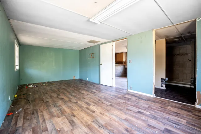 a view of empty room