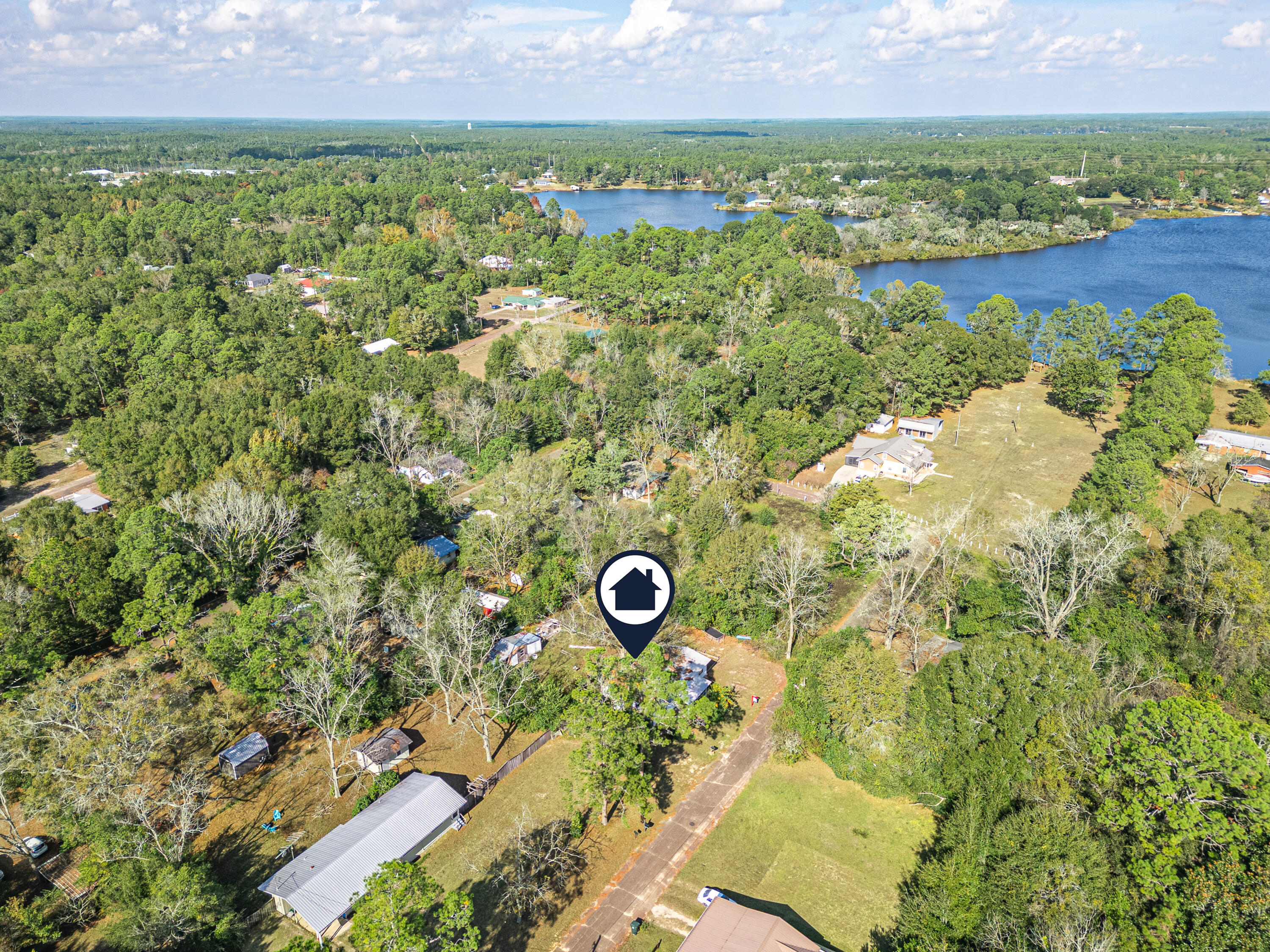 125 Rose Circle DeFuniak Springs, FL 32433 - Photo 5 of 21 1421 mixon dr-5