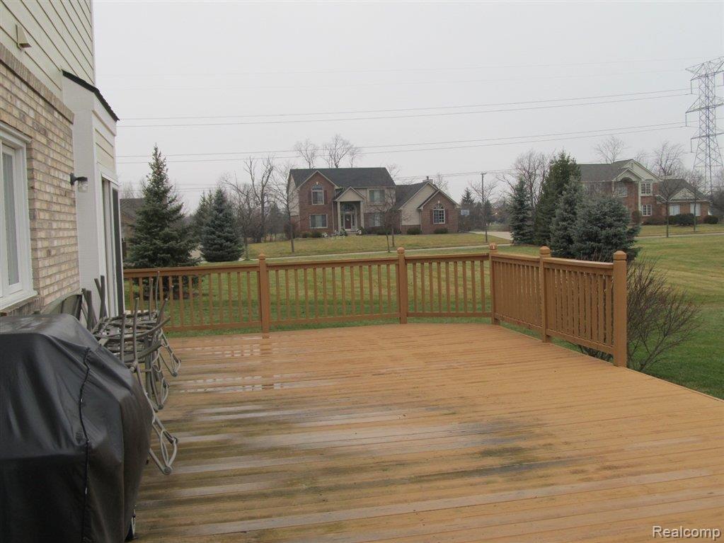 24308 Woodham Road Novi, MI 48374 - Photo 19 of 20 Deck