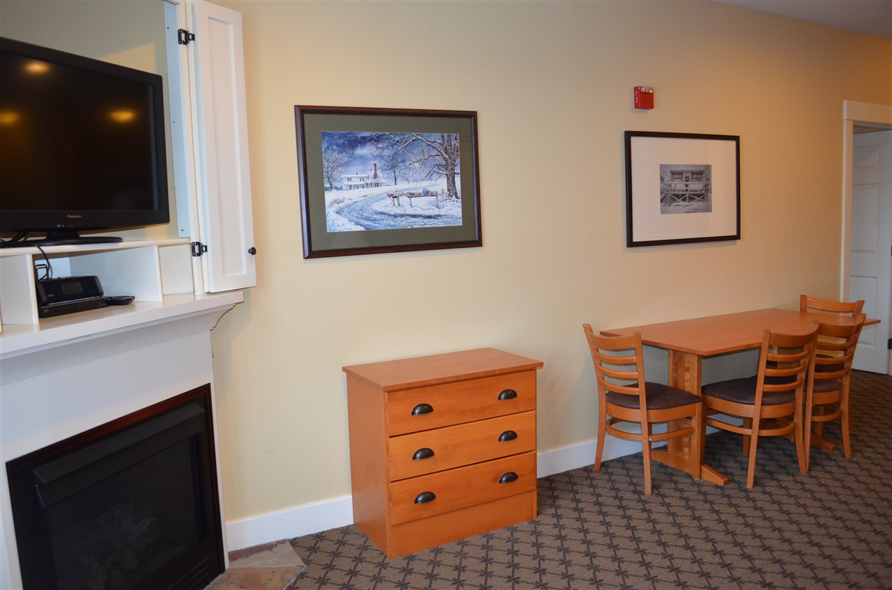 434 Jackson Gore Road, Unit 434 Ludlow, VT 05149 - Photo 6 of 39 Gallery Image 6