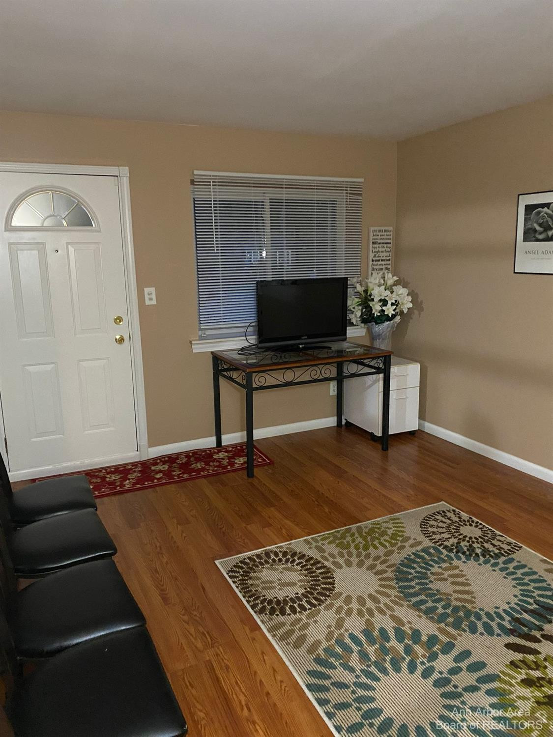 21207 Inkster Road Farmington Hills, MI 48336 - Photo 5 of 15 Photo 5