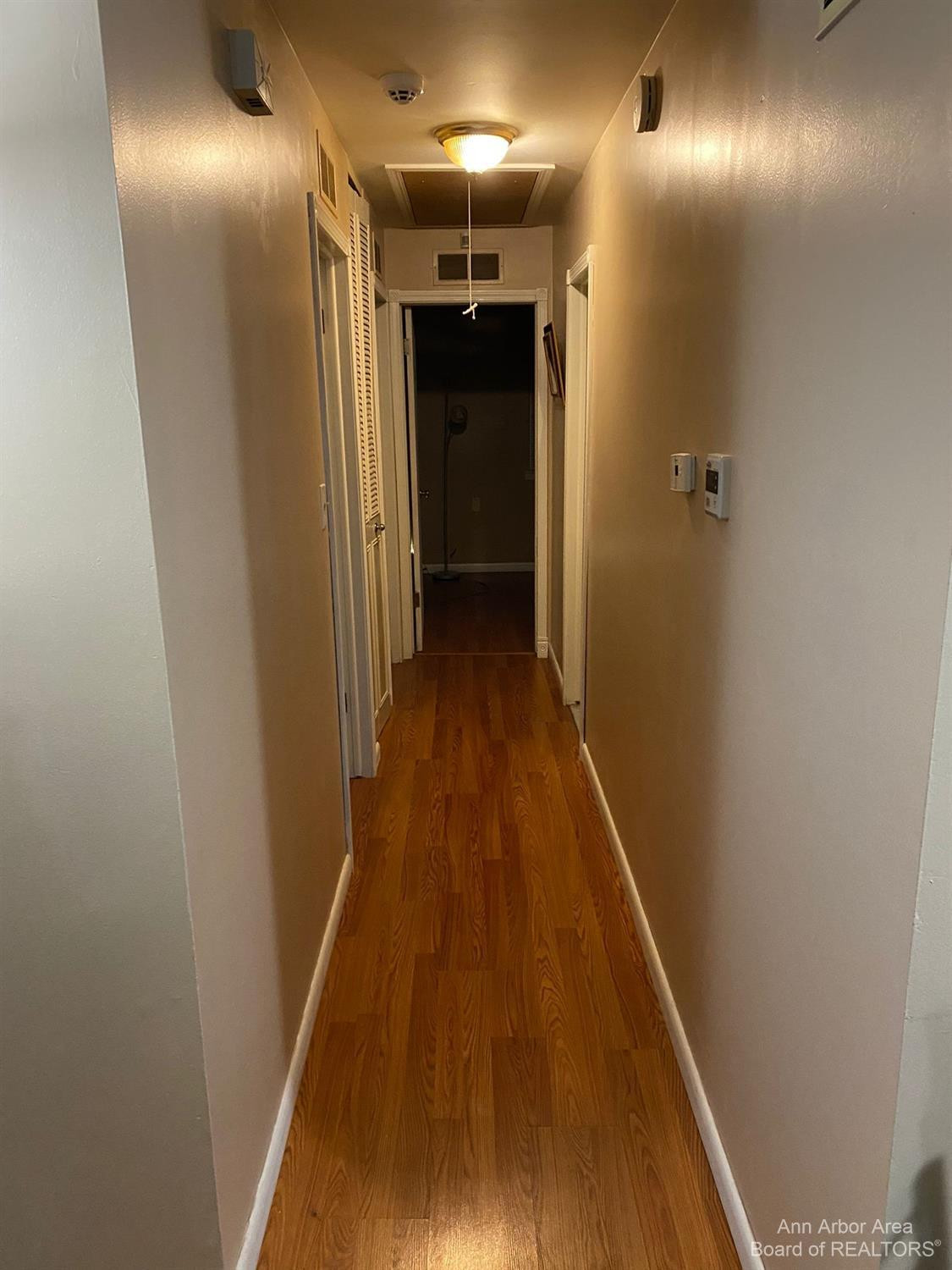 21207 Inkster Road Farmington Hills, MI 48336 - Photo 9 of 15 Photo 9
