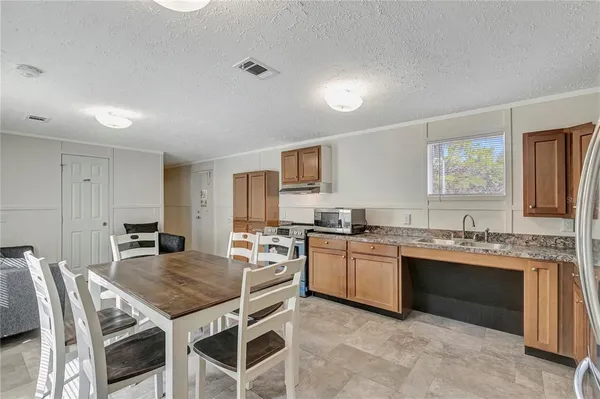$179,900 | 6560 West Avocado Street, Crystal River, FL 34429