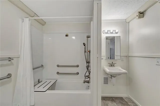 $199,900 | 6560 West Avocado Street, Crystal River, FL 34429