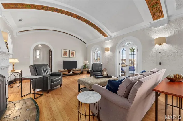 $475,000 | 6232 Southwood Avenue, Unit 3, St. Louis, MO 63105