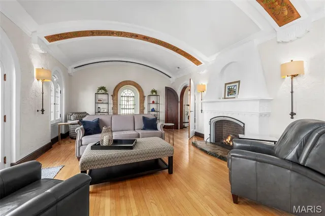 $475,000 | 6232 Southwood Avenue, Unit 3, St. Louis, MO 63105