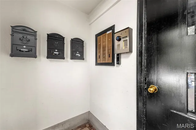 $475,000 | 6232 Southwood Avenue, Unit 3, St. Louis, MO 63105