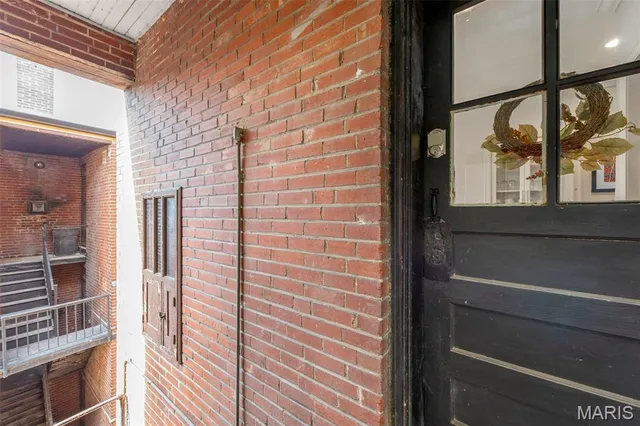 $475,000 | 6232 Southwood Avenue, Unit 3, St. Louis, MO 63105