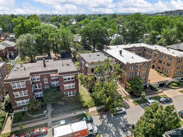 $475,000 | 6232 Southwood Avenue, Unit 3, St. Louis, MO 63105