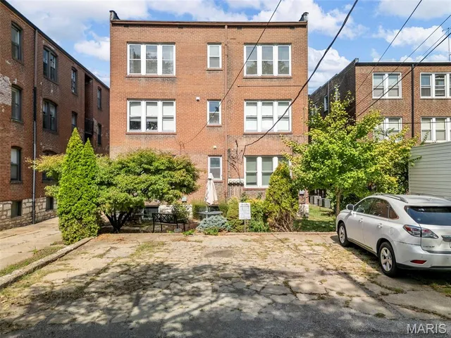 $475,000 | 6232 Southwood Avenue, Unit 3, St. Louis, MO 63105