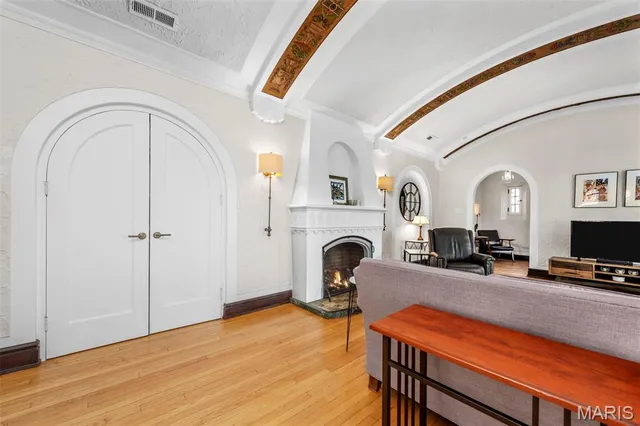 $475,000 | 6232 Southwood Avenue, Unit 3, St. Louis, MO 63105