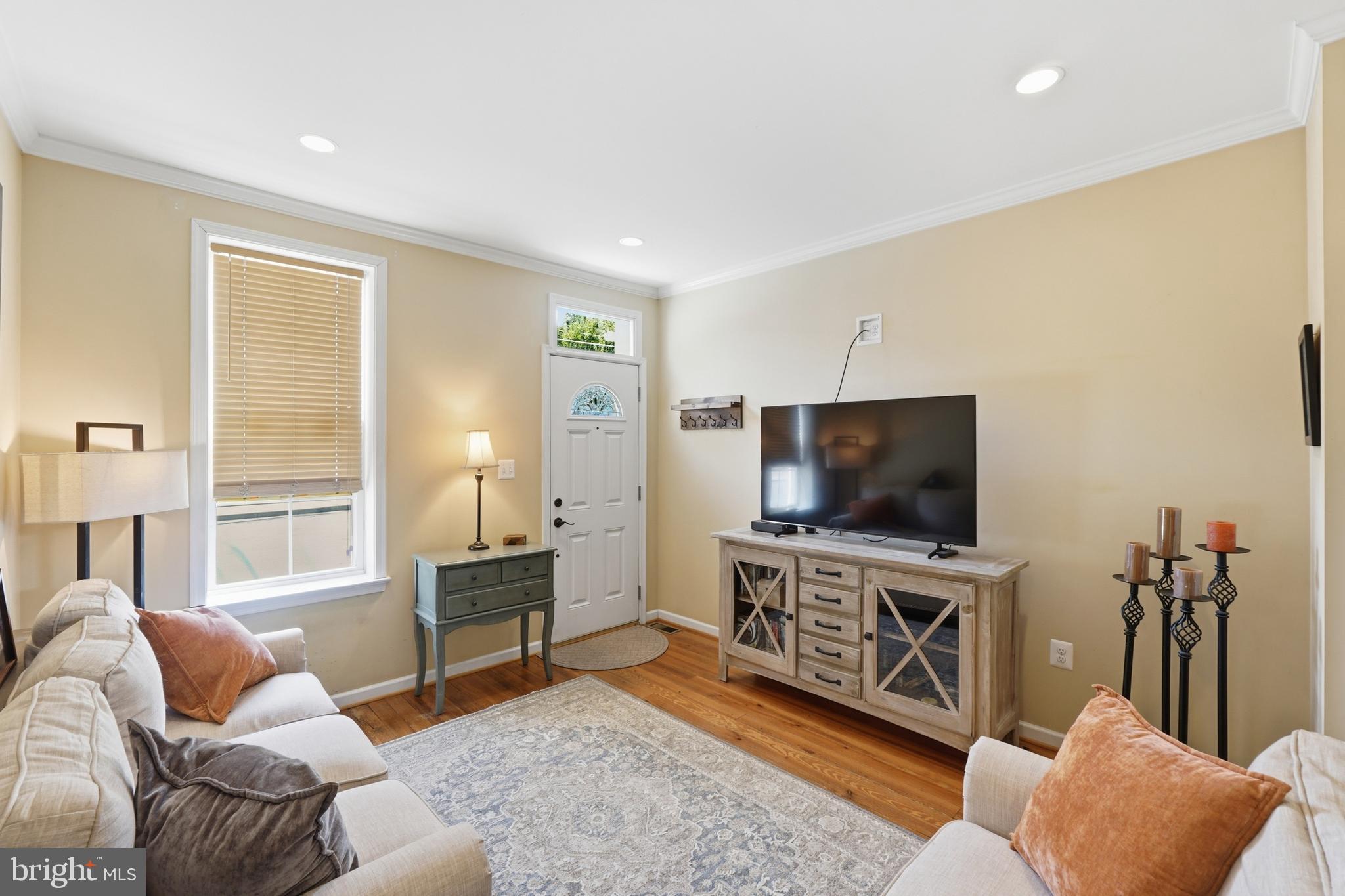 225 Center Street Frederick, MD 21701 - Photo 5 of 23 Living Room