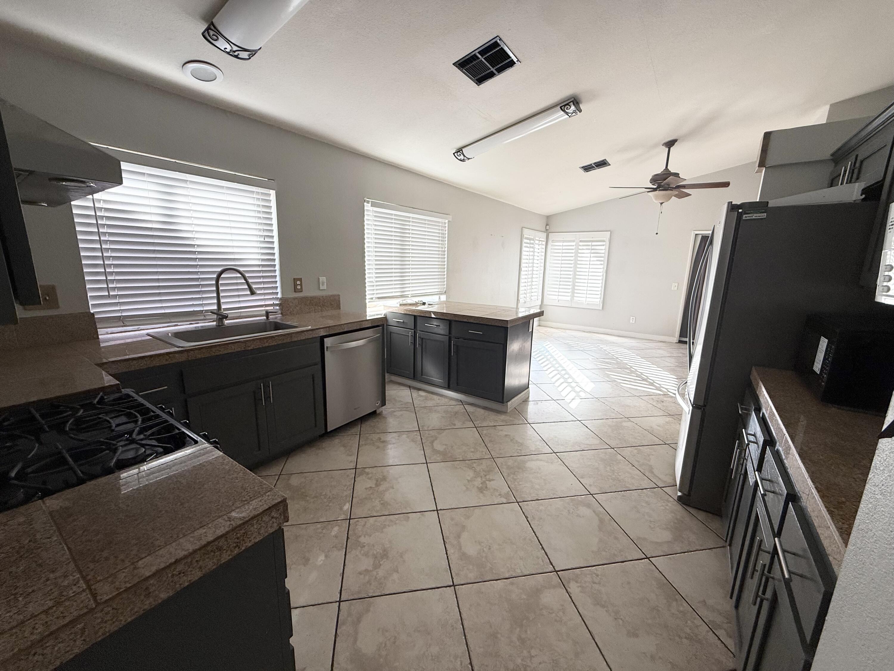 80409 Windsong Way Indio, CA 92201 - Photo 4 of 21 FullSizeRender