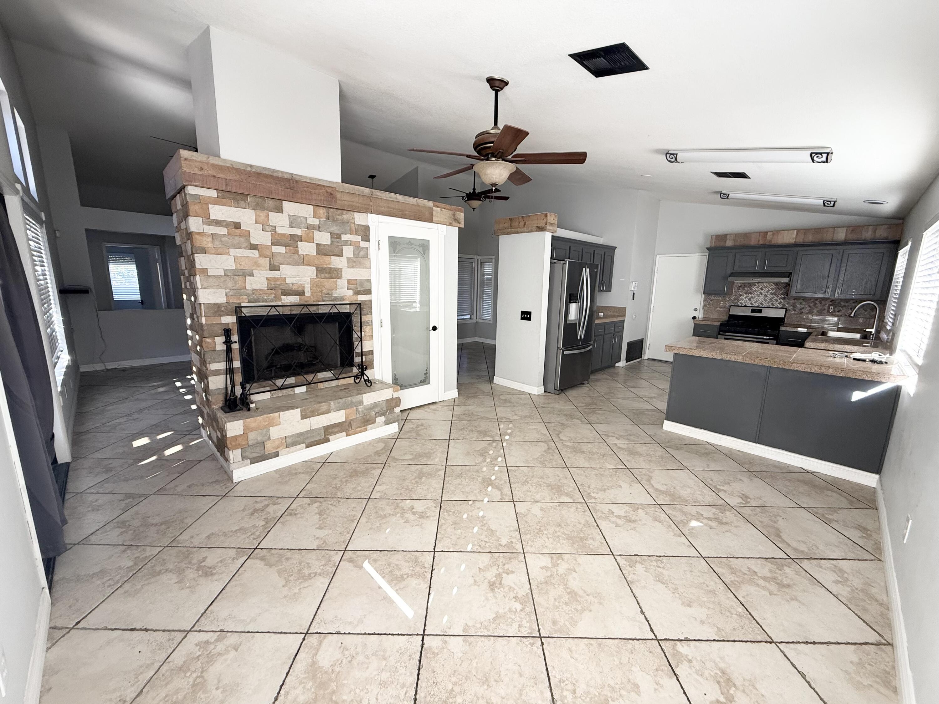 80409 Windsong Way Indio, CA 92201 - Photo 5 of 21 FullSizeRender