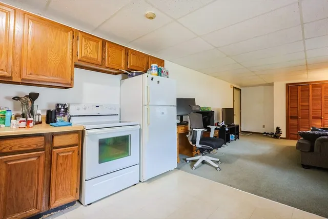 $1,550 | 31-33 Leicester Street, Unit 2, North Oxford, MA 01537